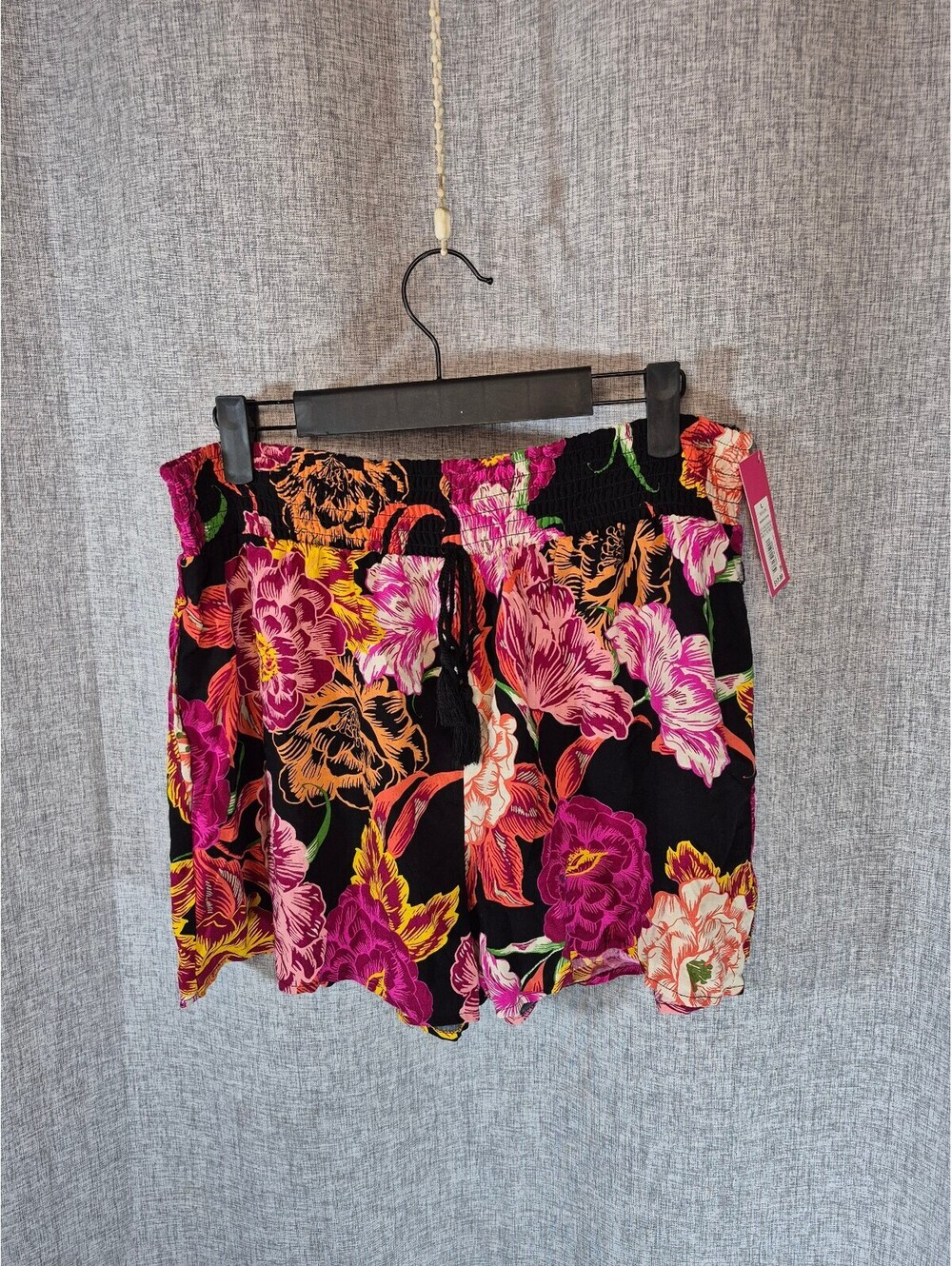 Xhilaration Women’s Floral High-Rise Pull-On Shorts Size Large NWT